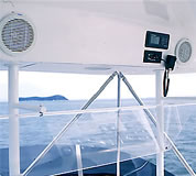 FBオーバーヘッドコンソール(航海計器のビルトインスペースを確保)