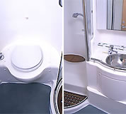 シャワー・トイレルーム