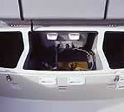 スターン(後部)シート下収納スペース