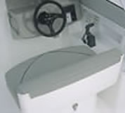 反転式ドライバズシート