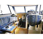 メインキャビン