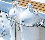 フェンダーホルダー